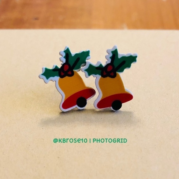 New! Festive Holiday Holly Bell Stud Earrings - Picture 1 of 8